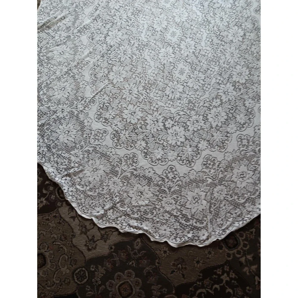 Vintage Oval Lace Tablecloth 63 X 86 Granny core, cottage core #3